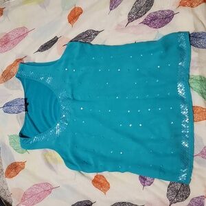 Sleeveless shirt